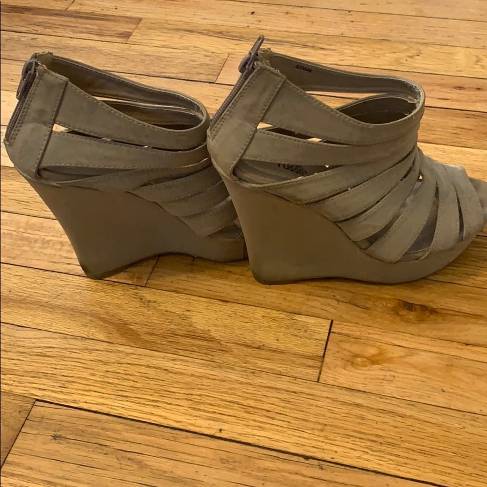 Wedges - Picture 2 of 3